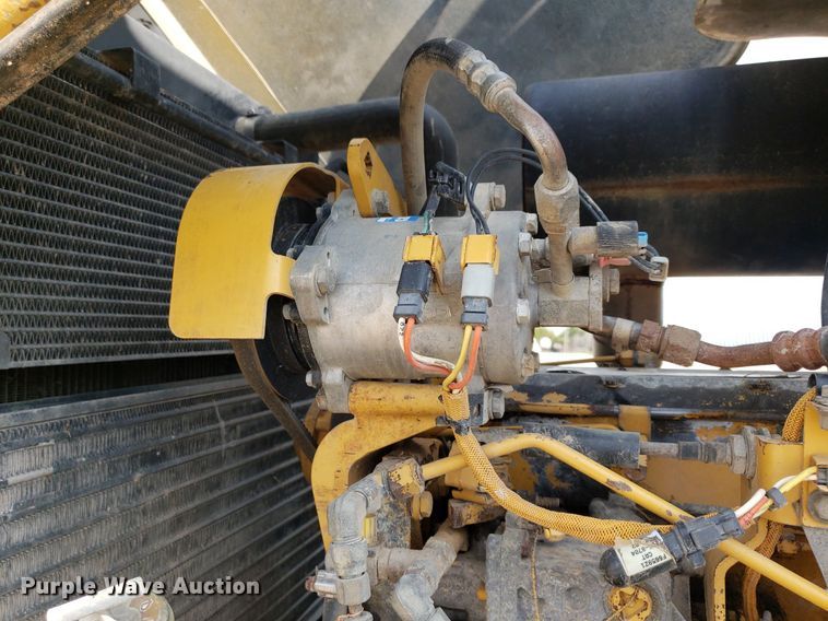 image for item DO2939 2003 Caterpillar 938G  wheel loader