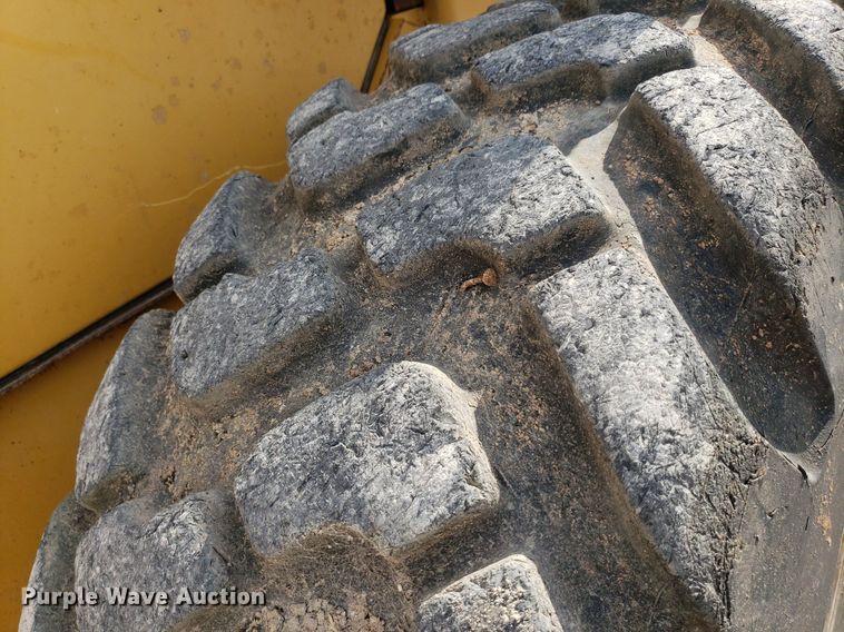 image for item DO2939 2003 Caterpillar 938G  wheel loader