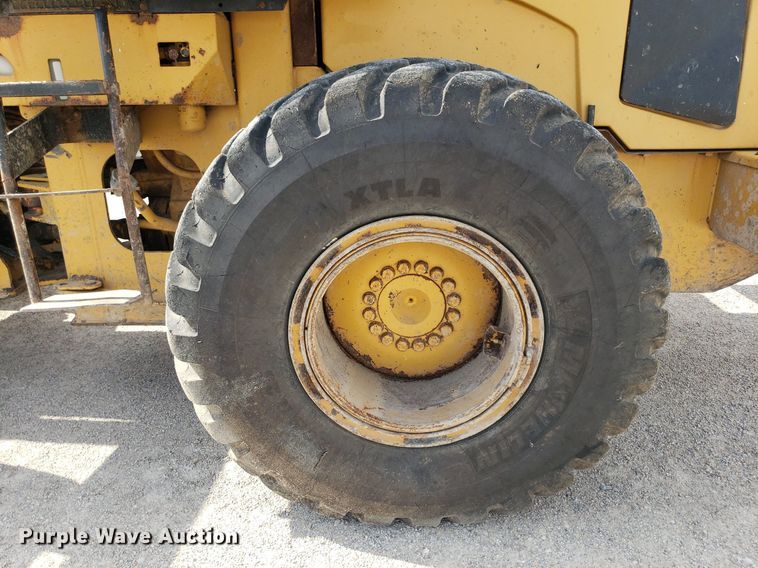 image for item DO2939 2003 Caterpillar 938G  wheel loader