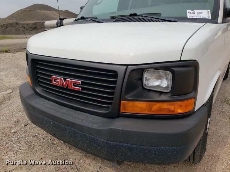 image for item DO2942 2012 GMC Savana G2500  van