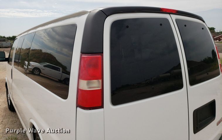 image for item DO2942 2012 GMC Savana G2500  van