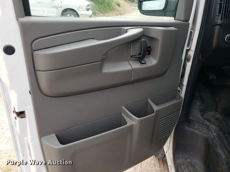 image for item DO2942 2012 GMC Savana G2500  van