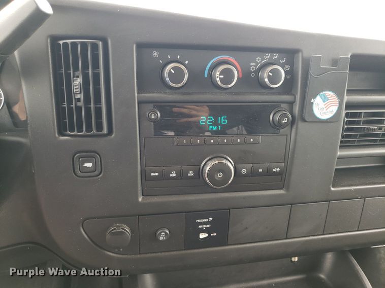 image for item DO2942 2012 GMC Savana G2500  van