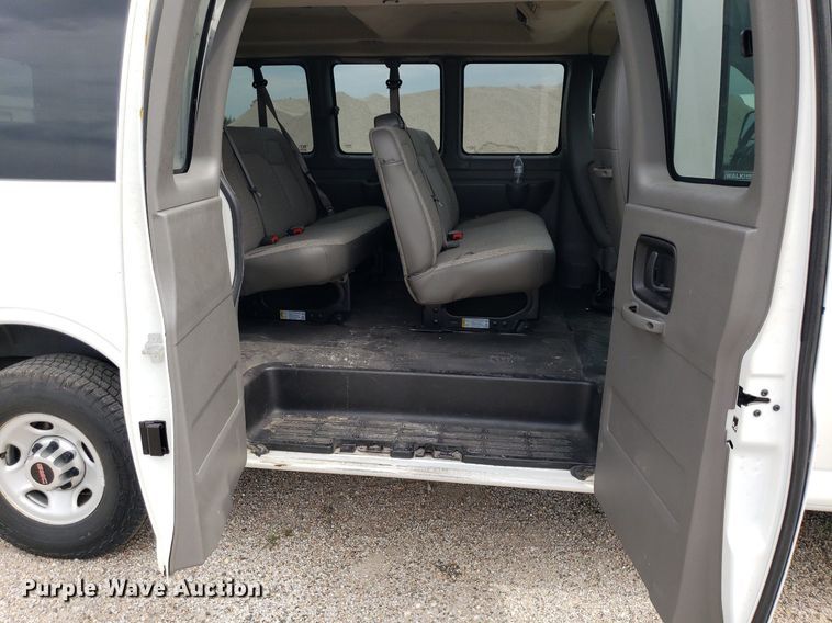 image for item DO2942 2012 GMC Savana G2500  van