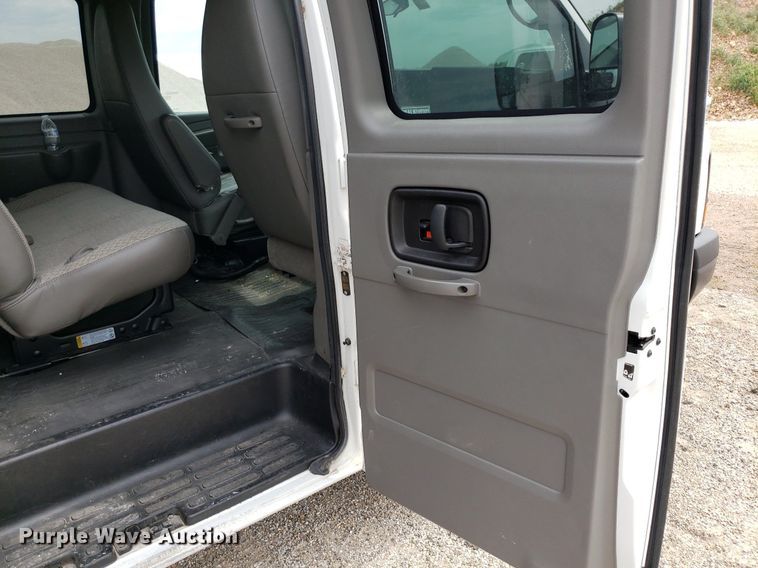 image for item DO2942 2012 GMC Savana G2500  van