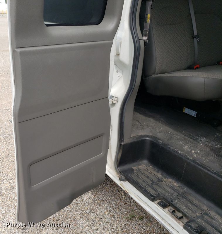 image for item DO2942 2012 GMC Savana G2500  van