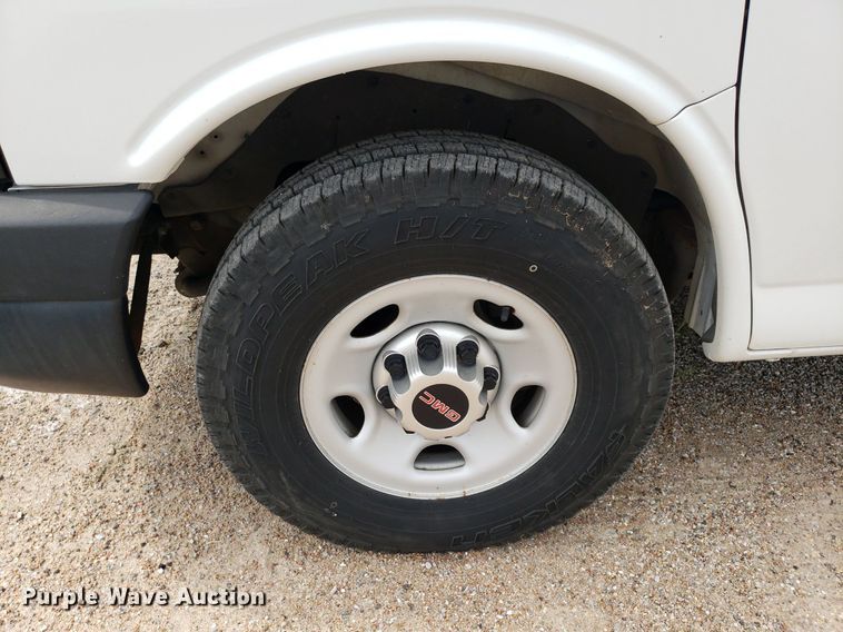 image for item DO2942 2012 GMC Savana G2500  van