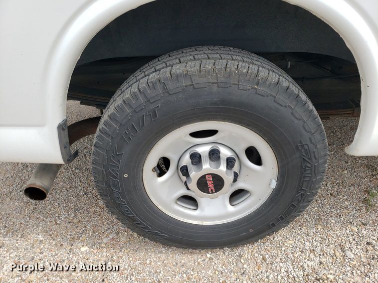 image for item DO2942 2012 GMC Savana G2500  van