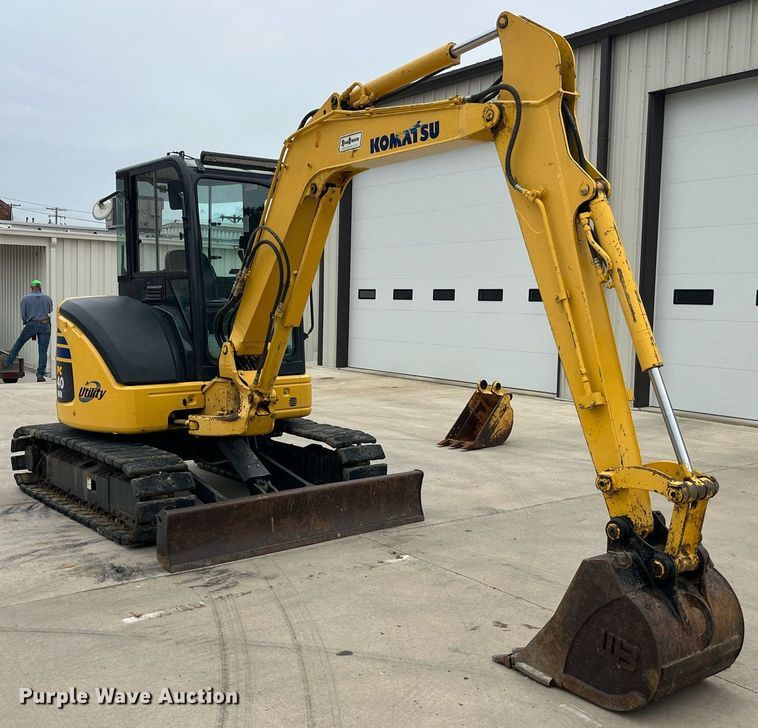 image for item DP0536 2004 Komatsu PC40MR-2  mini excavator