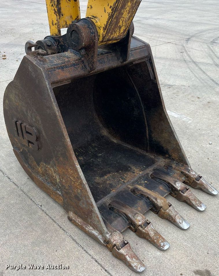 image for item DP0536 2004 Komatsu PC40MR-2  mini excavator