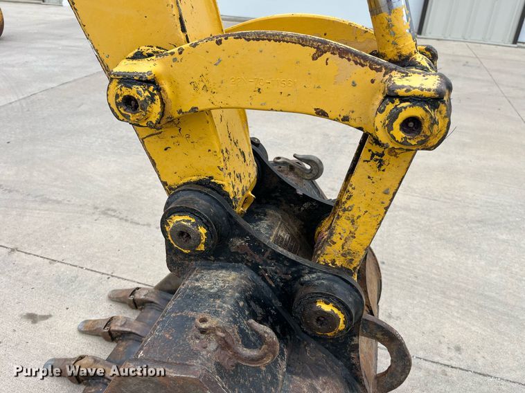 image for item DP0536 2004 Komatsu PC40MR-2  mini excavator