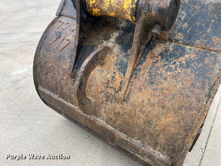 image for item DP0536 2004 Komatsu PC40MR-2  mini excavator