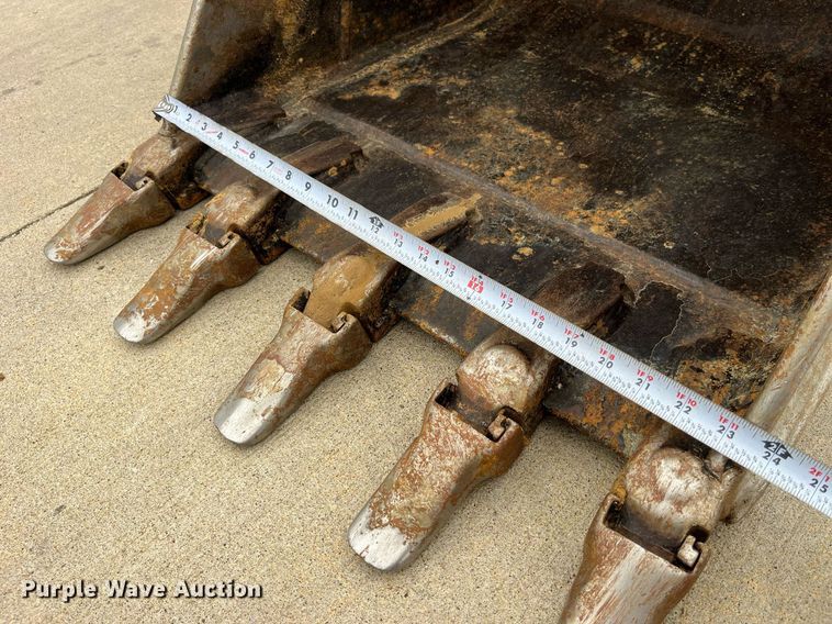 image for item DP0536 2004 Komatsu PC40MR-2  mini excavator