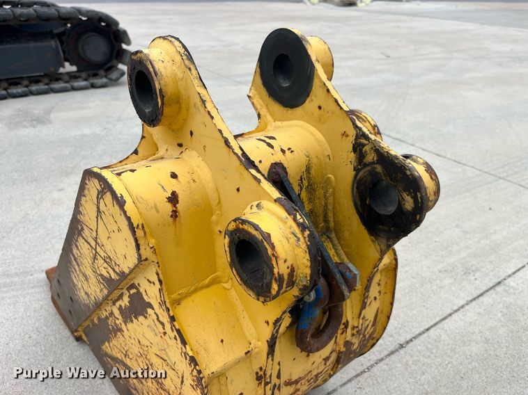 image for item DP0536 2004 Komatsu PC40MR-2  mini excavator