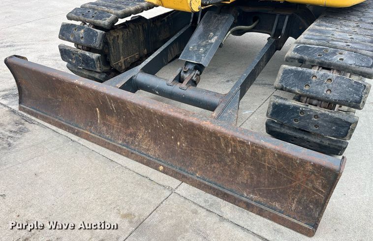 image for item DP0536 2004 Komatsu PC40MR-2  mini excavator