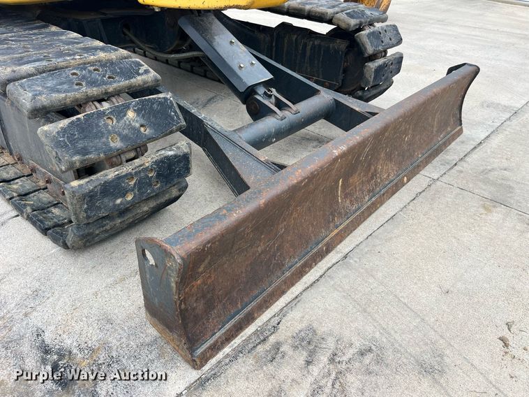 image for item DP0536 2004 Komatsu PC40MR-2  mini excavator