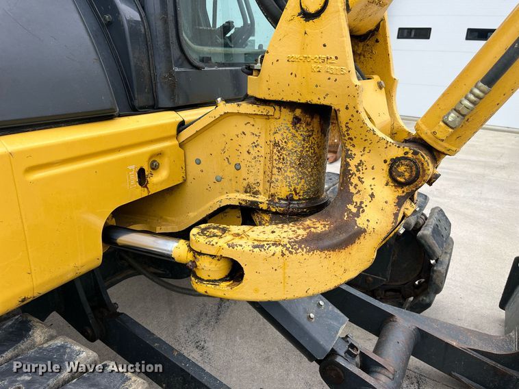 image for item DP0536 2004 Komatsu PC40MR-2  mini excavator