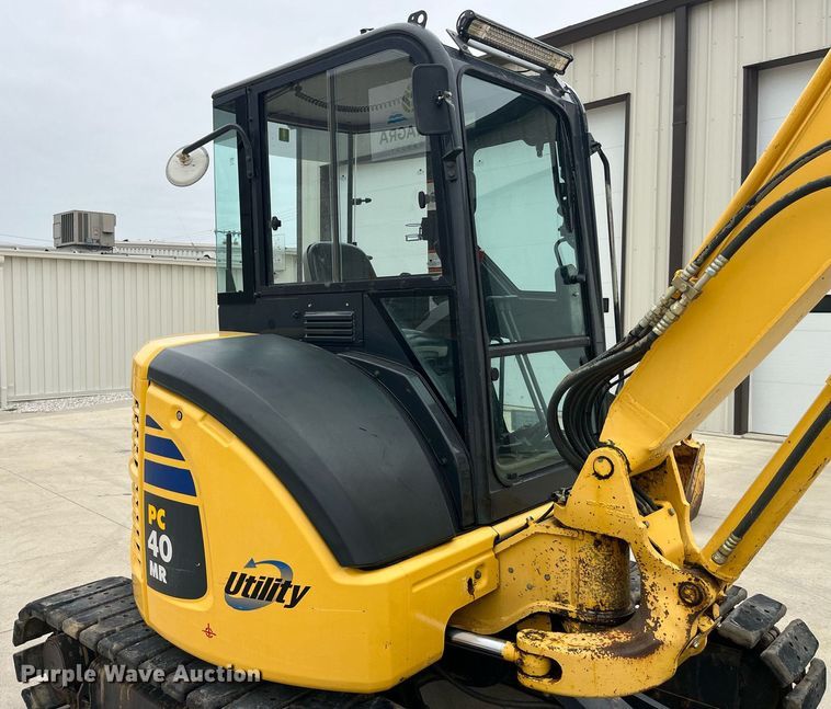 image for item DP0536 2004 Komatsu PC40MR-2  mini excavator
