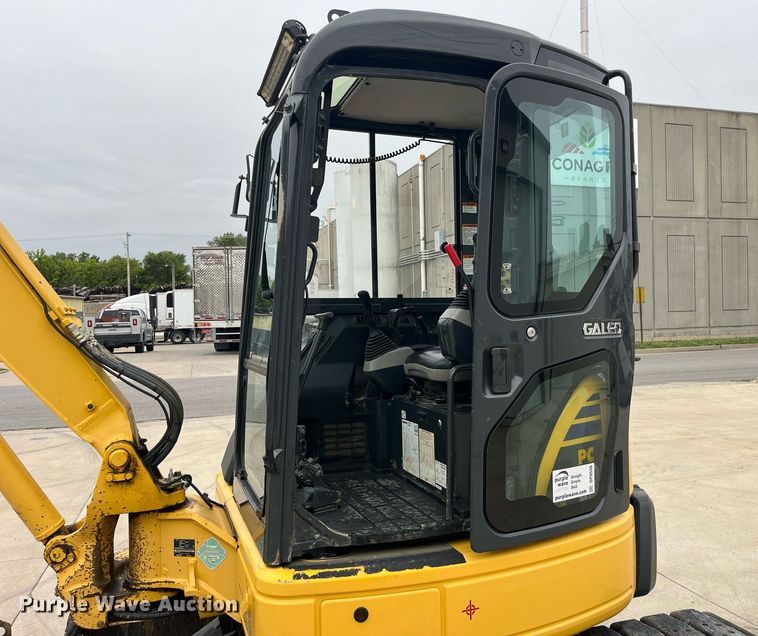 image for item DP0536 2004 Komatsu PC40MR-2  mini excavator