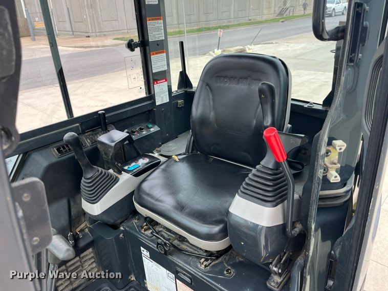 image for item DP0536 2004 Komatsu PC40MR-2  mini excavator