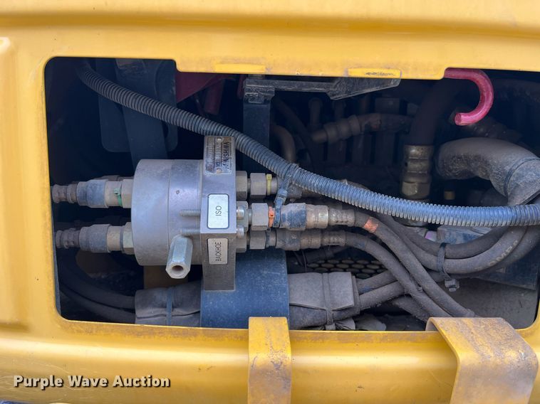 image for item DP0536 2004 Komatsu PC40MR-2  mini excavator