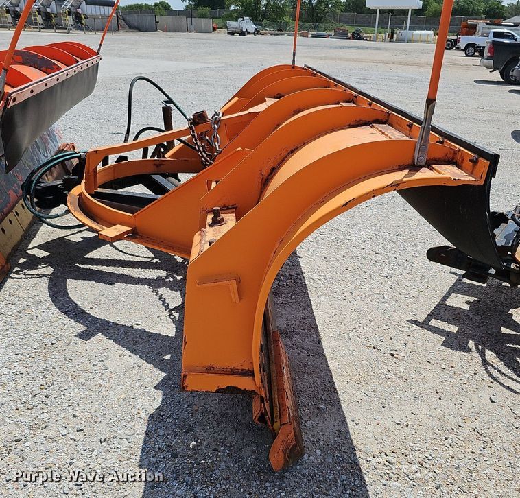 image for item DQ0099 Monroe MP38R10-ISTE-FL  120" W snow plow