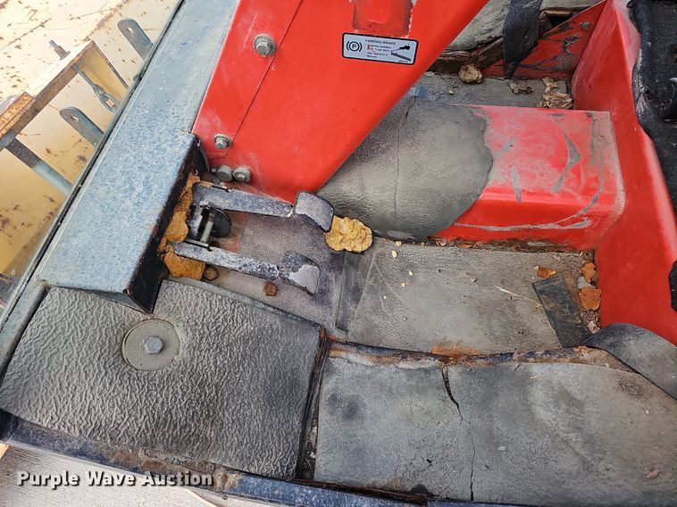 image for item DQ0101 Jacobsen Turfcat T628D  lawn mower