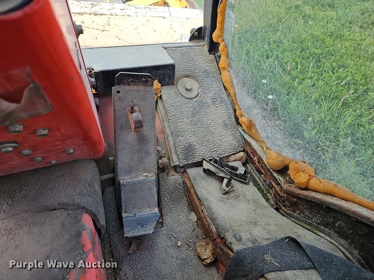 image for item DQ0101 Jacobsen Turfcat T628D  lawn mower