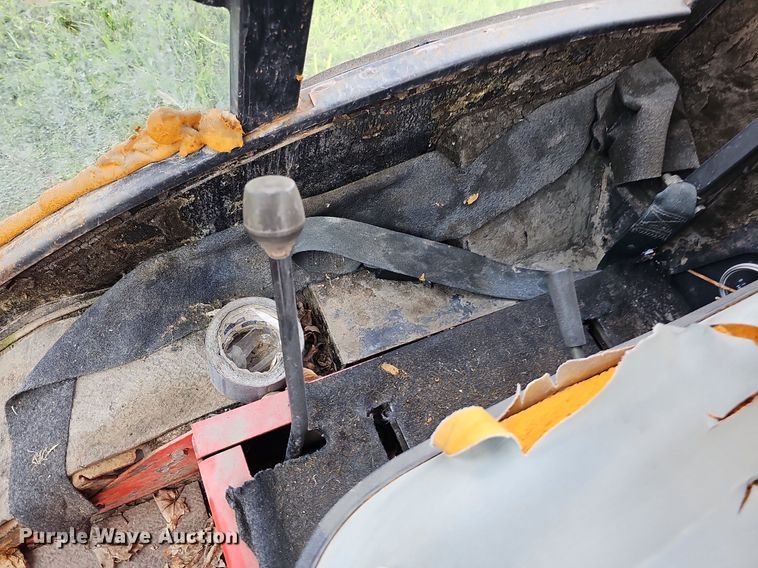 image for item DQ0101 Jacobsen Turfcat T628D  lawn mower