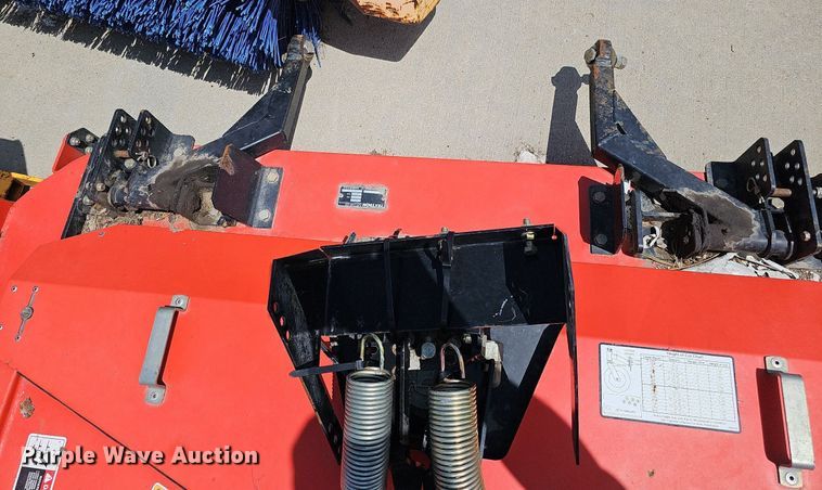 image for item DQ0101 Jacobsen Turfcat T628D  lawn mower