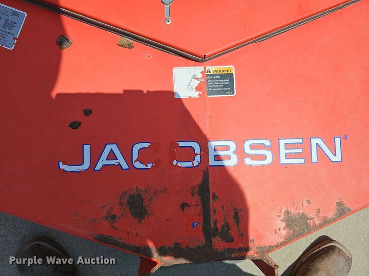 image for item DQ0101 Jacobsen Turfcat T628D  lawn mower