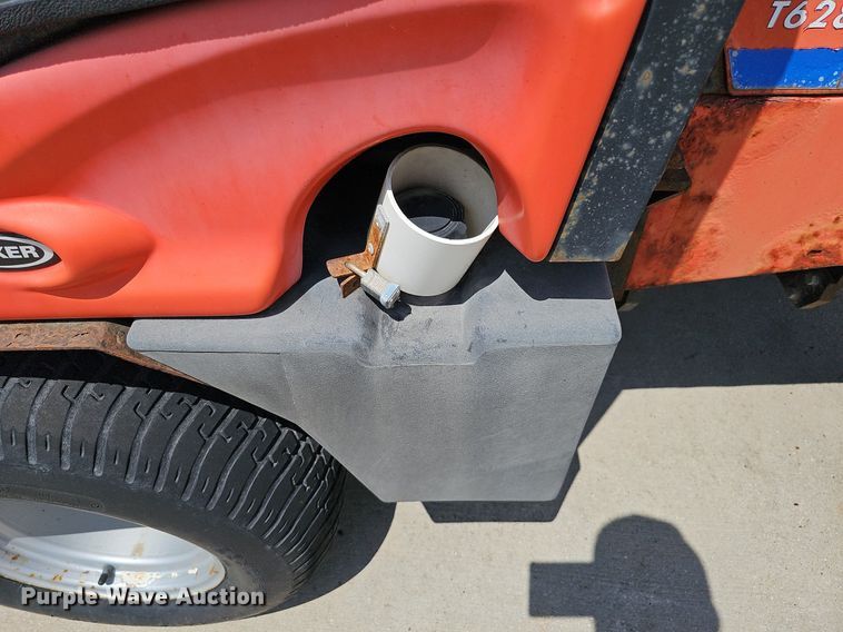 image for item DQ0101 Jacobsen Turfcat T628D  lawn mower