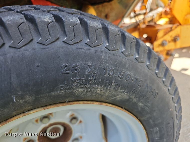 image for item DQ0101 Jacobsen Turfcat T628D  lawn mower