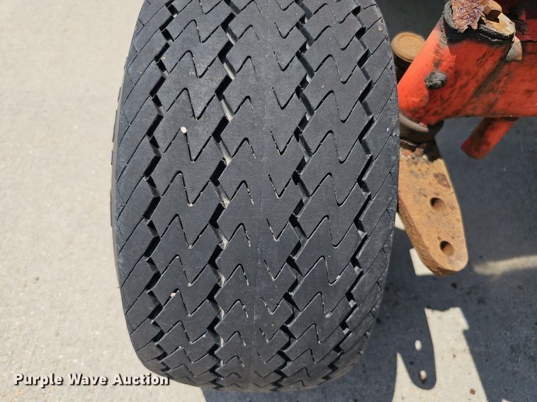 image for item DQ0101 Jacobsen Turfcat T628D  lawn mower