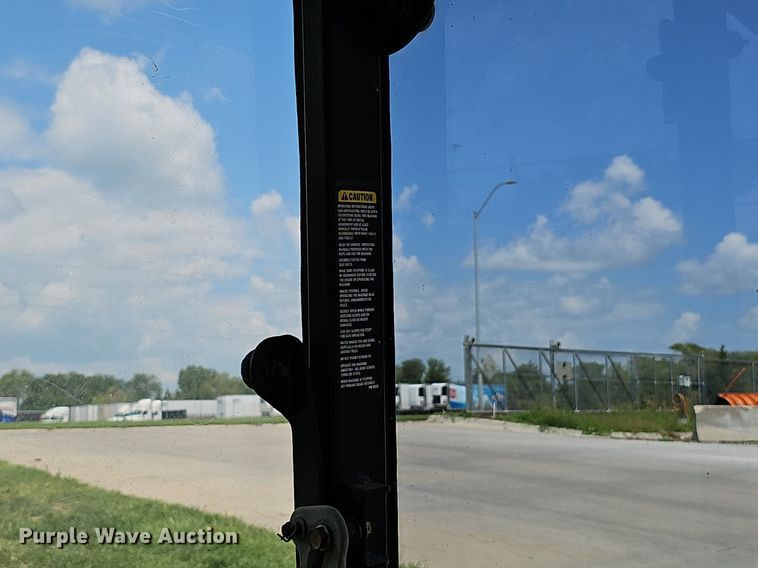 image for item DQ0101 Jacobsen Turfcat T628D  lawn mower