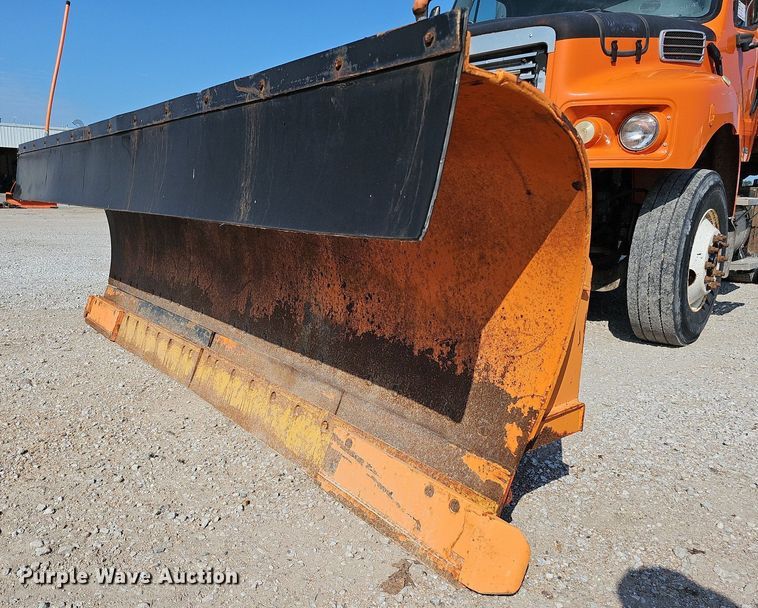 image for item DQ0103 2005 Freightliner Business Class M2 106  dump truck