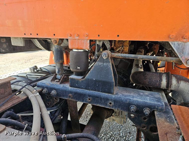 image for item DQ0103 2005 Freightliner Business Class M2 106  dump truck