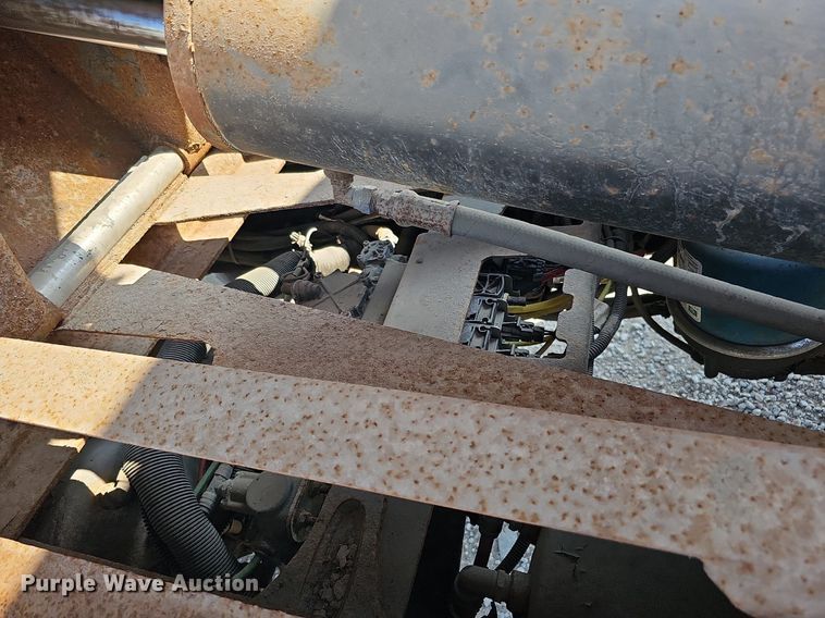 image for item DQ0103 2005 Freightliner Business Class M2 106  dump truck