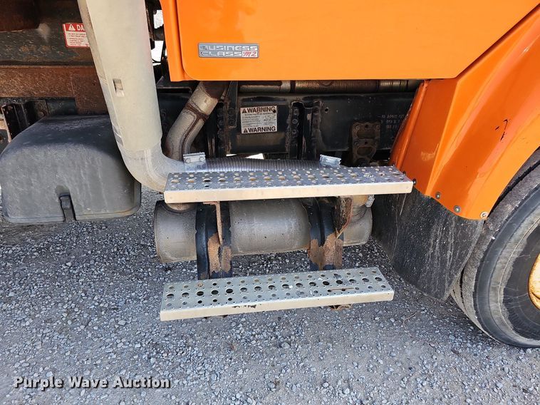 image for item DQ0103 2005 Freightliner Business Class M2 106  dump truck