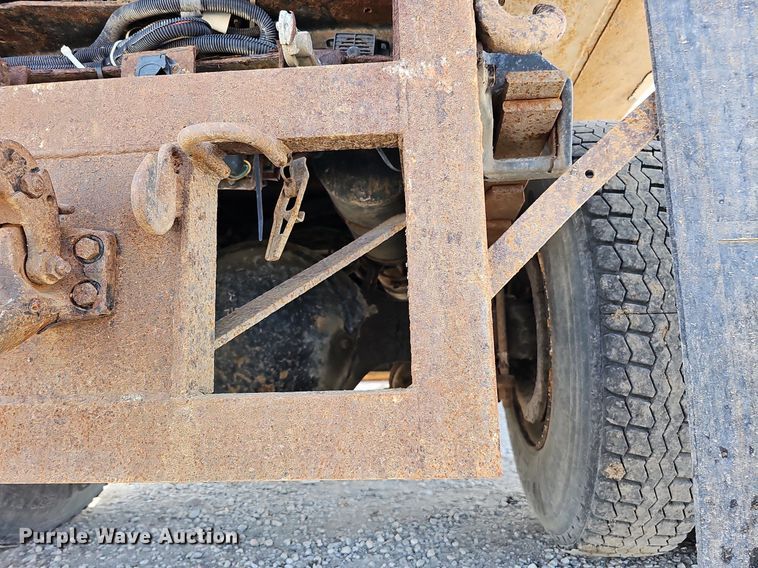 image for item DQ0103 2005 Freightliner Business Class M2 106  dump truck