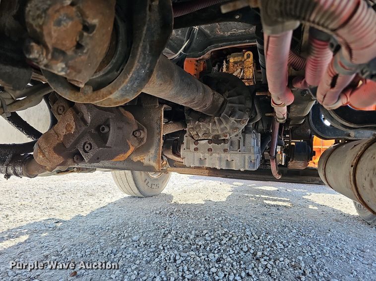 image for item DQ0103 2005 Freightliner Business Class M2 106  dump truck