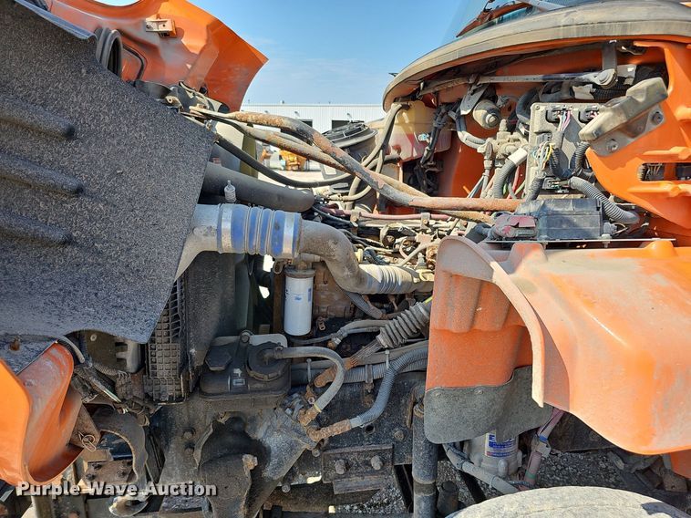 image for item DQ0103 2005 Freightliner Business Class M2 106  dump truck