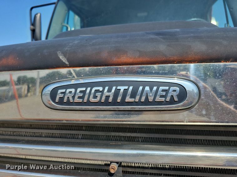 image for item DQ0103 2005 Freightliner Business Class M2 106  dump truck
