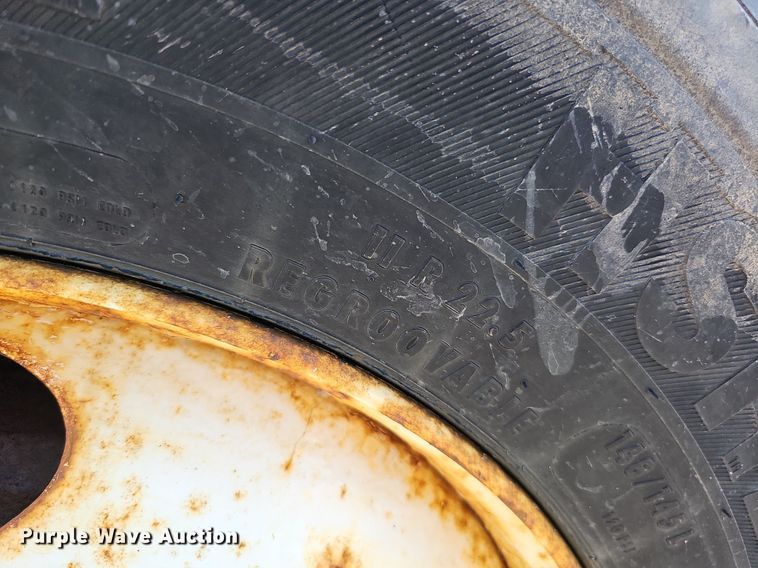 image for item DQ0103 2005 Freightliner Business Class M2 106  dump truck