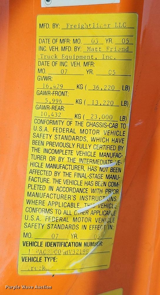 image for item DQ0103 2005 Freightliner Business Class M2 106  dump truck