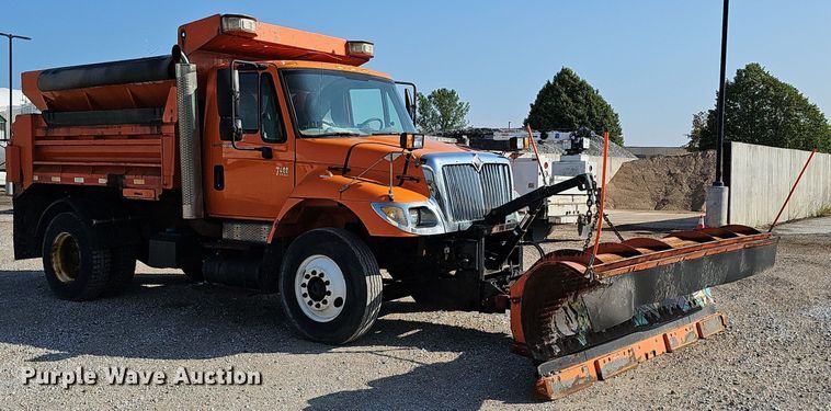 image for item DQ0104 2007 International 7400  dump truck