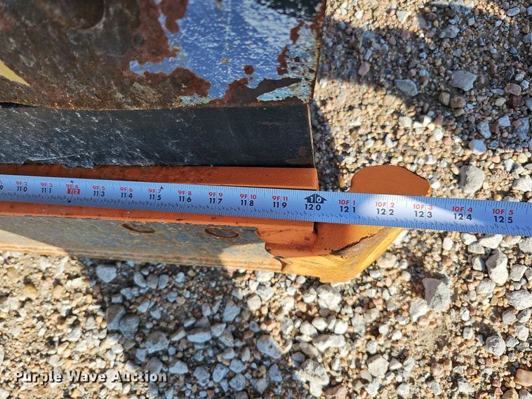 image for item DQ0104 2007 International 7400  dump truck