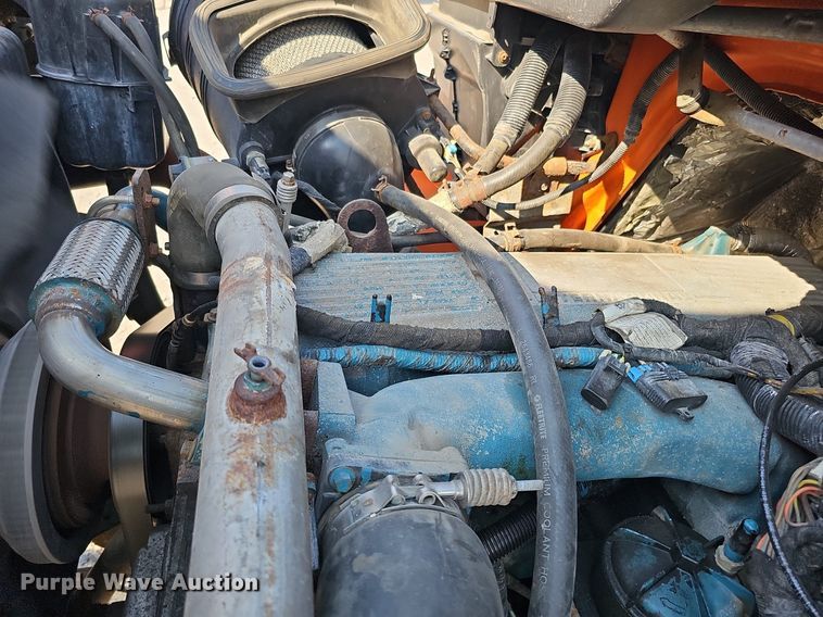 image for item DQ0104 2007 International 7400  dump truck