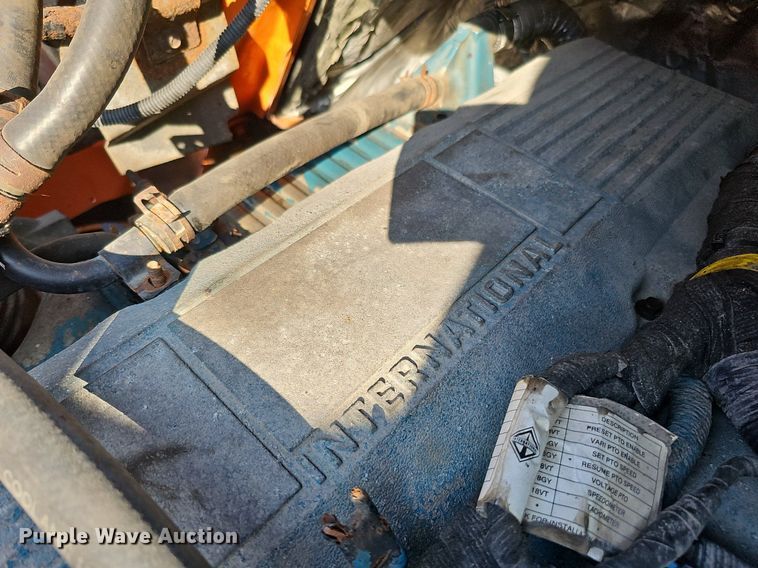 image for item DQ0104 2007 International 7400  dump truck