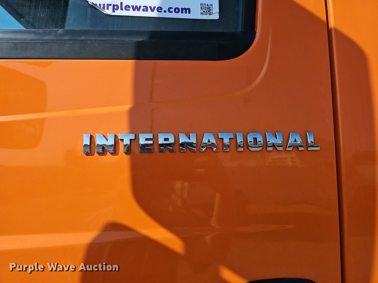 image for item DQ0104 2007 International 7400  dump truck